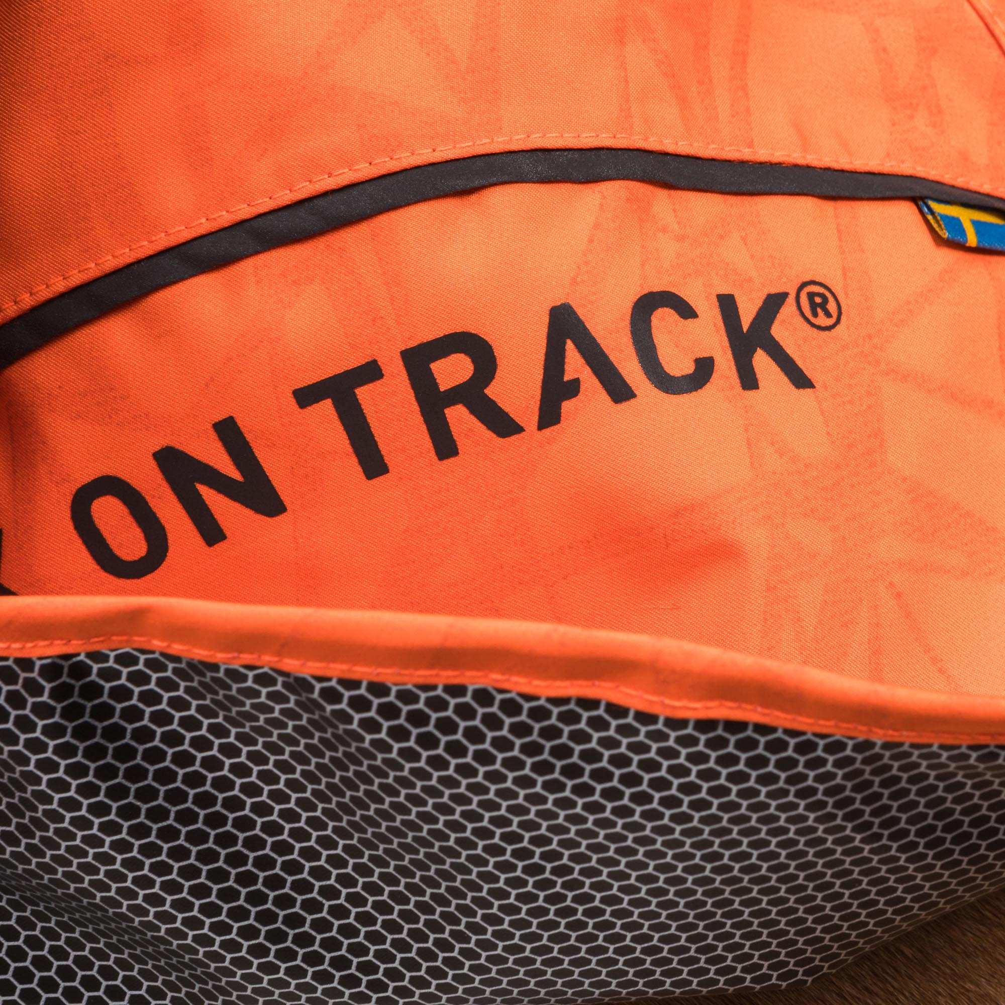 Back on Track BAY Hunde-Regenmantel, Hoher Rutenansatz