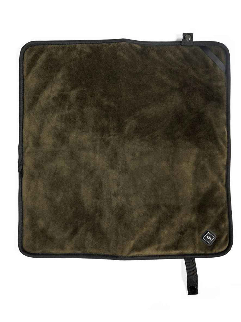 BACK ON TRACK beheizbares Sitzkissen / Bockdecke Arev, olive, 41 cm x 41 cm
