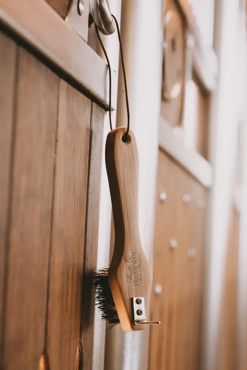 Fritz&Frodewin Hufkratzer Gustav